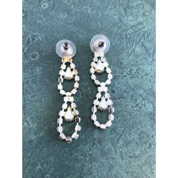 Red & White Pierced Earrings Rhinestone Teardrops - Picture 3 of 3